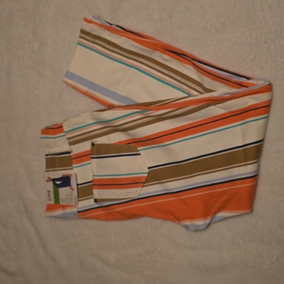 Pants - NWT TRU TIME SUPER FITTED CAPRI PANTS SZ SMALL 4/6